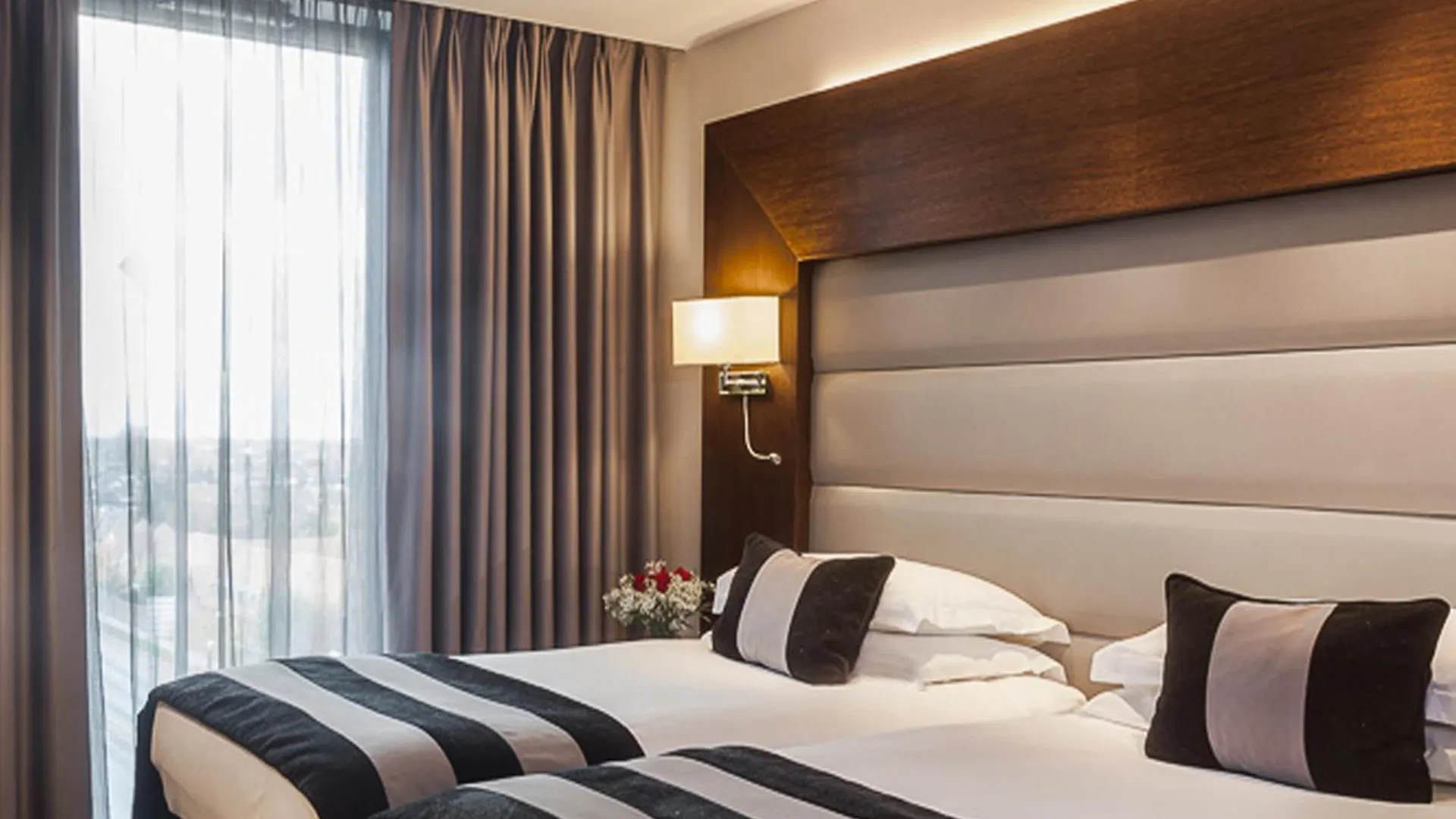 ****  Park Grand Heathrow Hotel Hounslow Egyesült Királyság