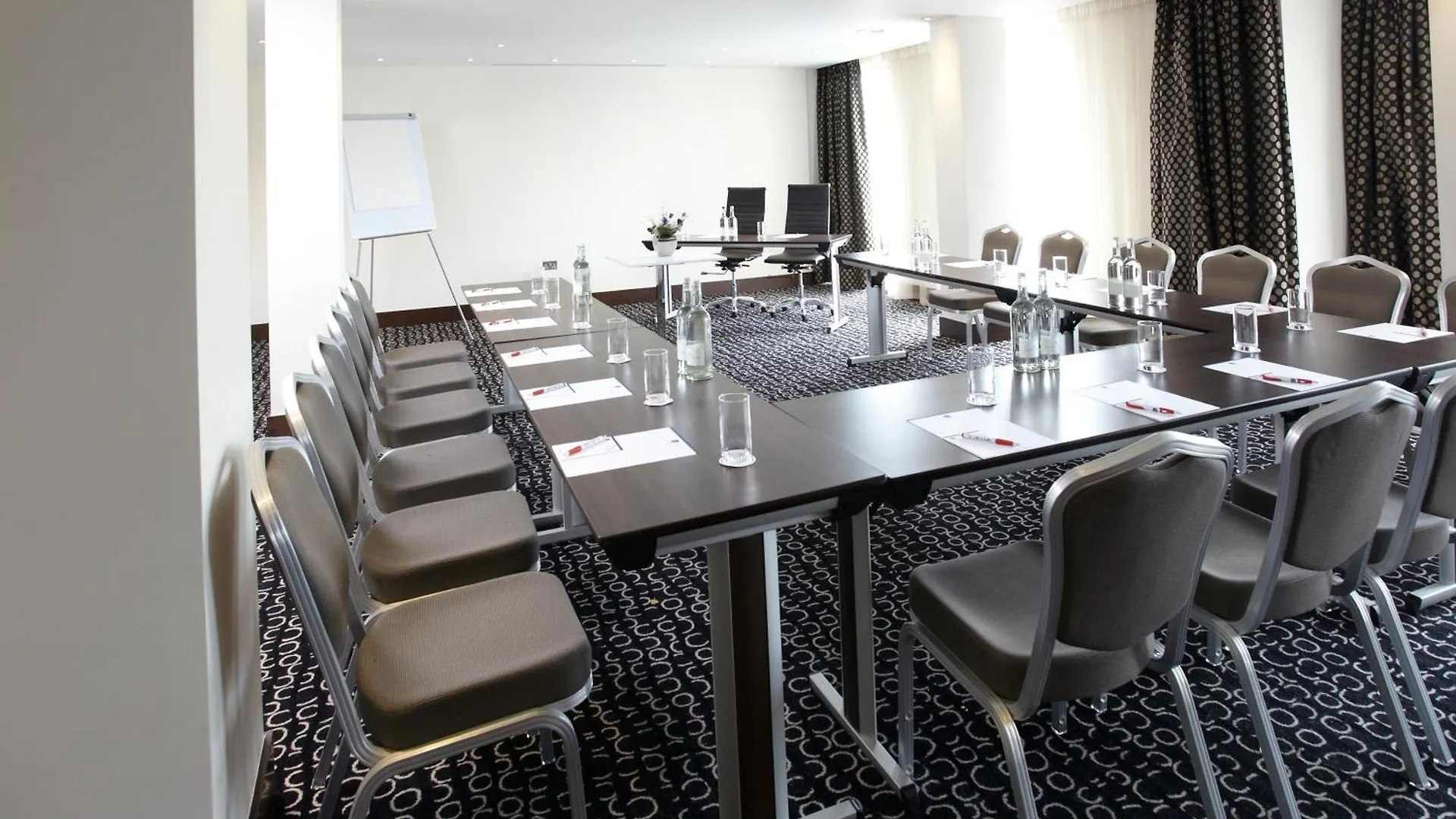 Park Grand Heathrow Hotel Hounslow