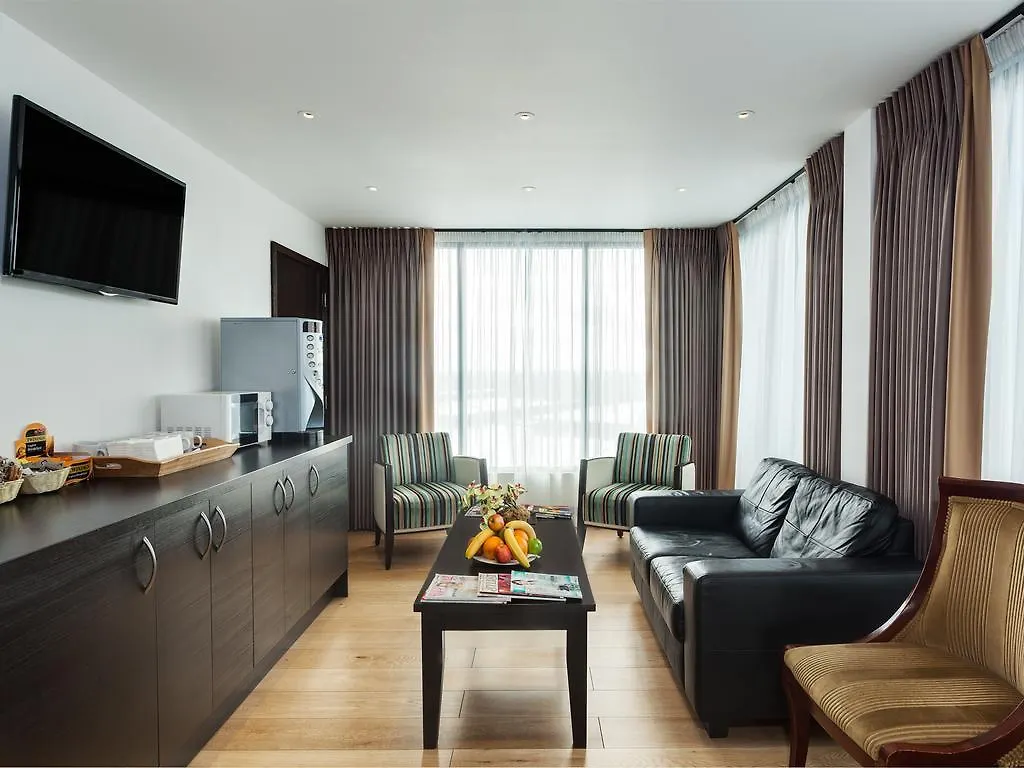 Park Grand Heathrow Hotel Hounslow 4*,  Egyesült Királyság