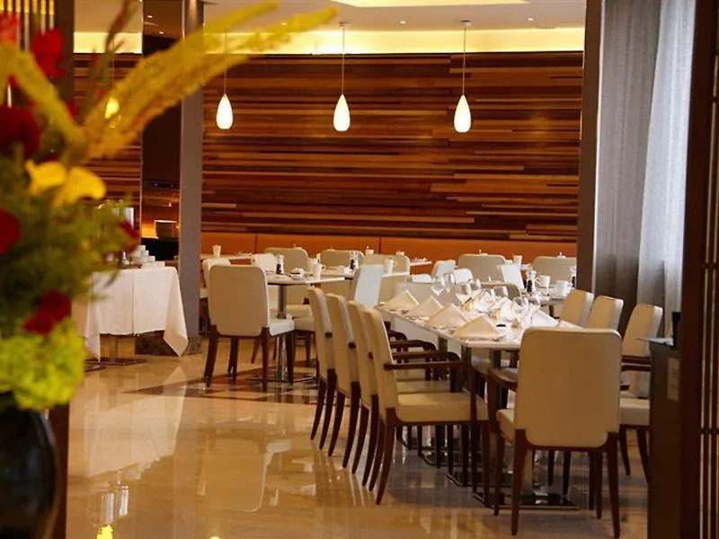 Park Grand Heathrow Hotel Hounslow 4*,