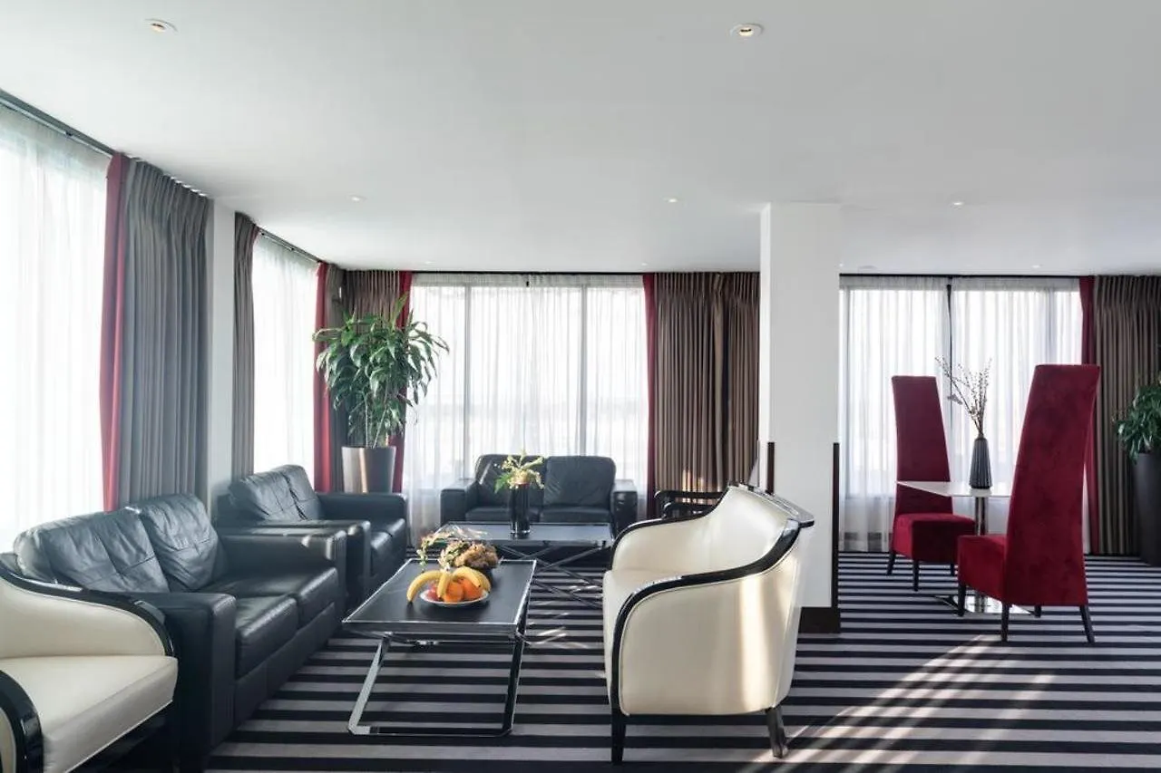 Park Grand Heathrow Hotel Hounslow 4*,  Egyesült Királyság